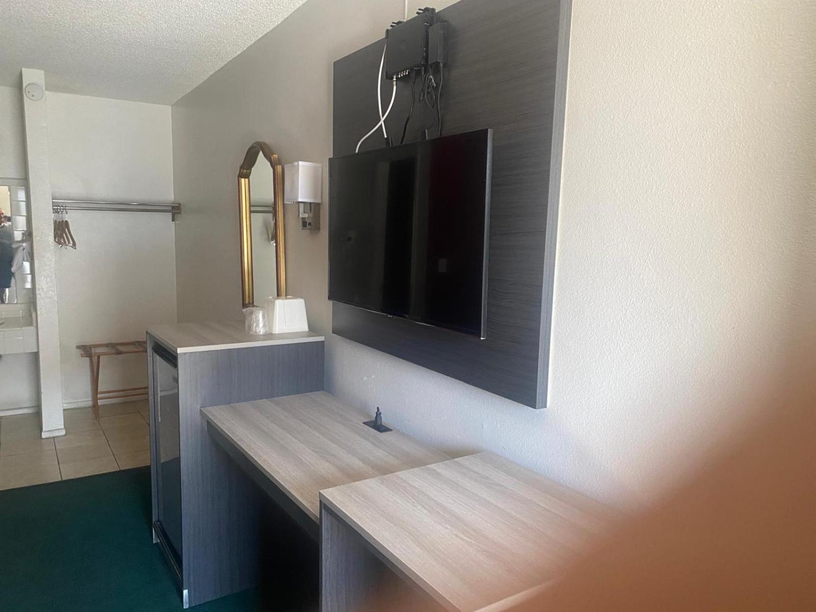 Windsor Inn Lake Havasu City Esterno foto