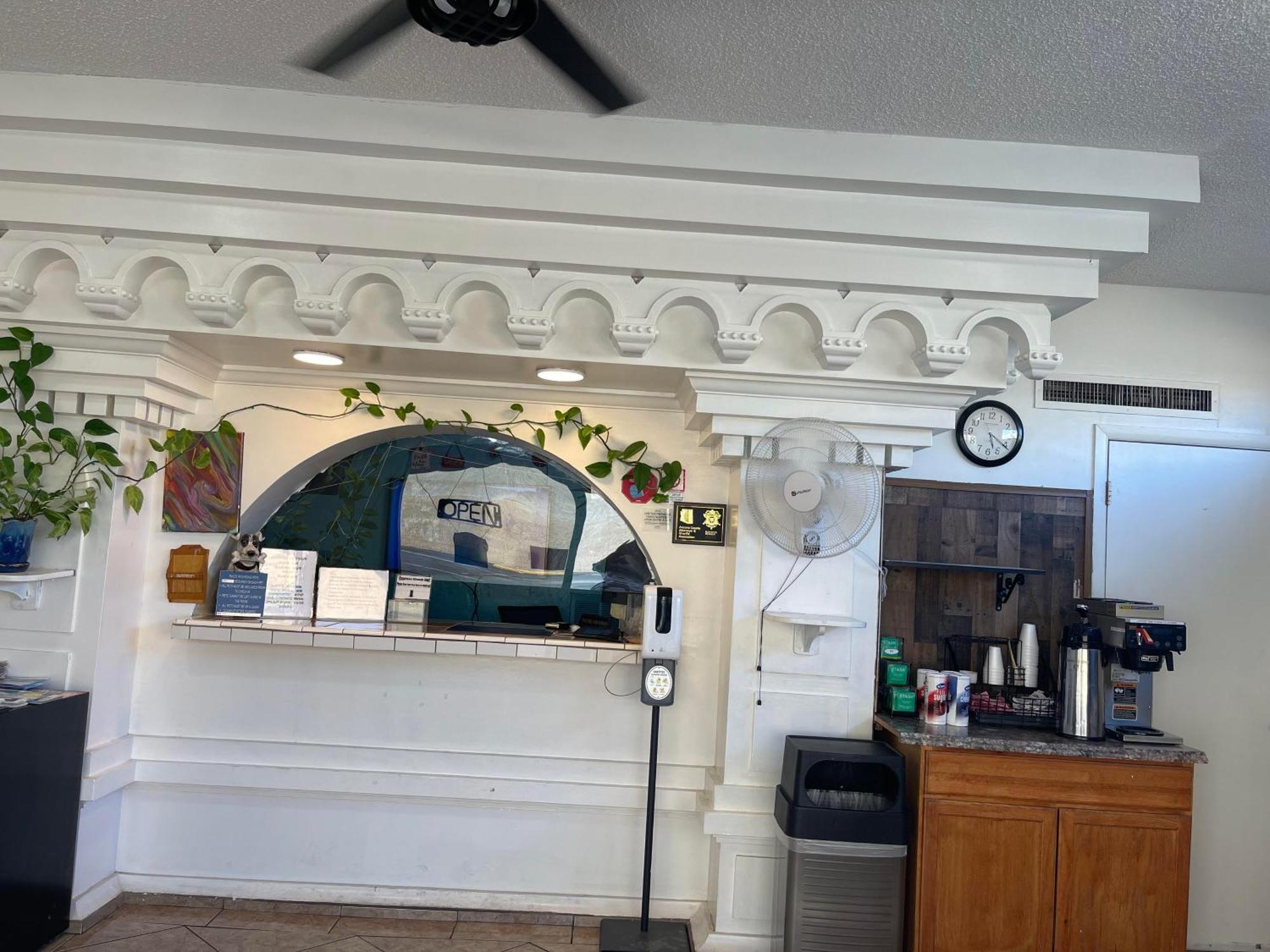 Windsor Inn Lake Havasu City Esterno foto